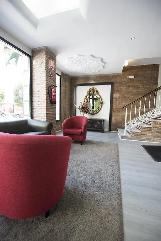Hotel Toboso Chaparil Nerja 3*,
